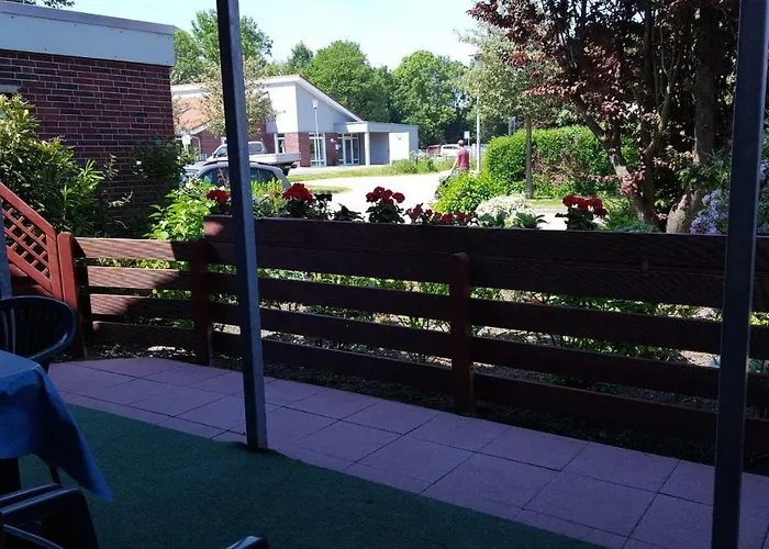 3 Mit Terrasse Haus Annegrete *